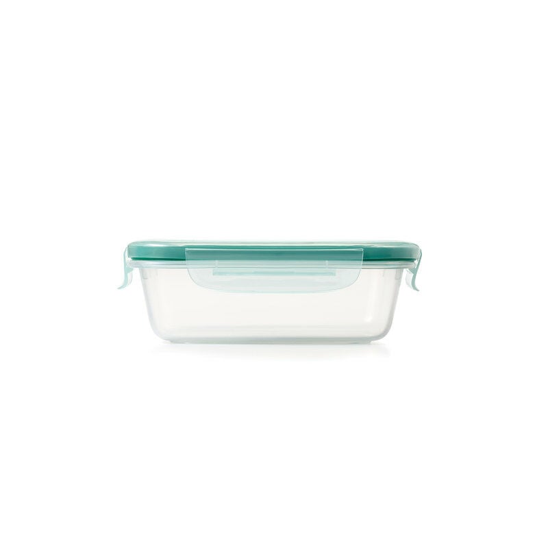 oxo-good-grips-3-cup-smart-seal-plastic-container-w4 11175300snap3cup1.jpg
