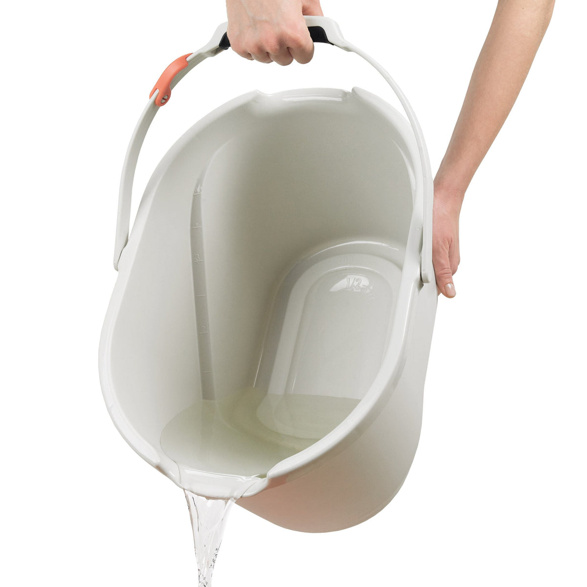 angled-measuring-bucket-b8 1367380_3_angled_measuring_bucket.jpg