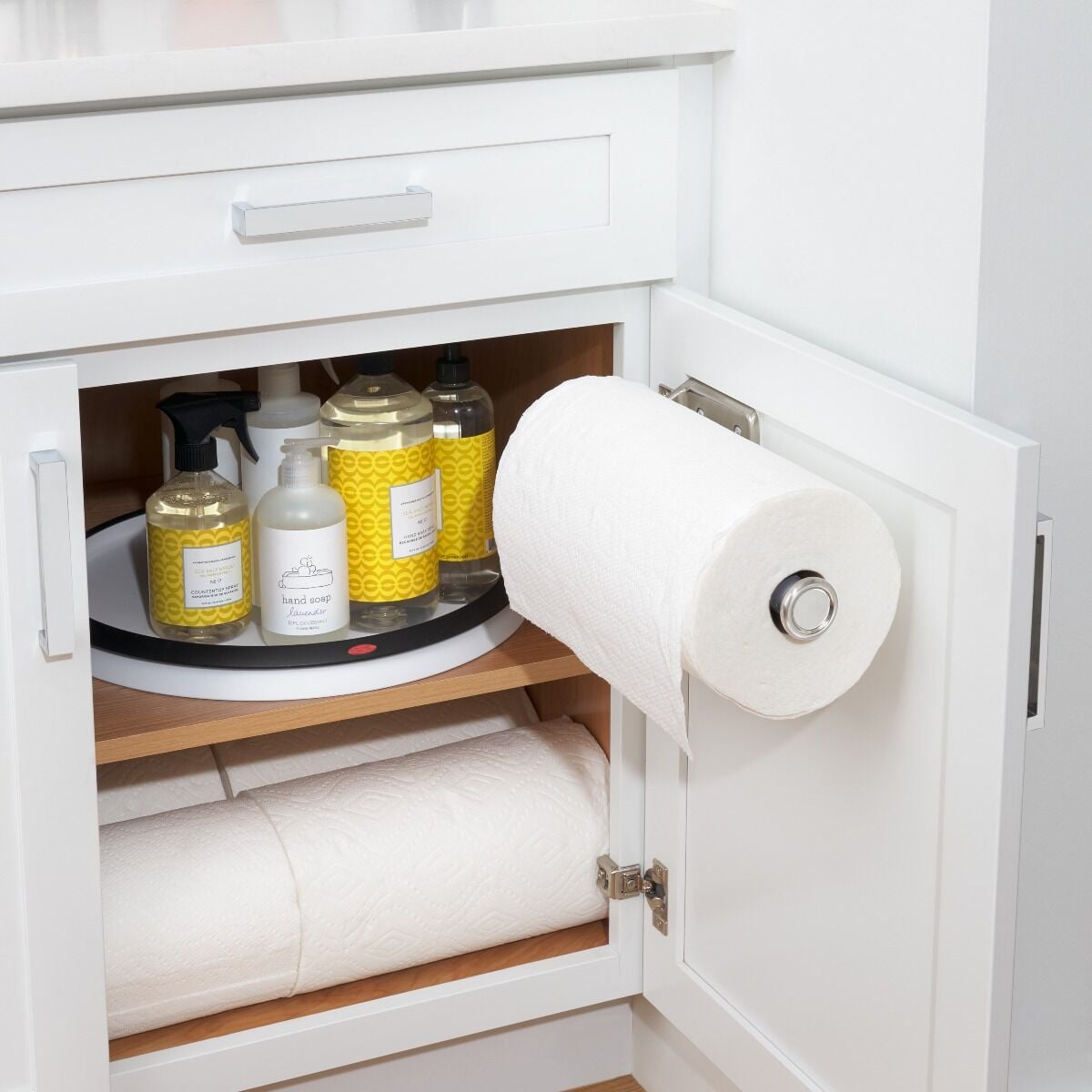 steady-mounted-paper-towel-holder-w9 gg_13245200_9c.jpg