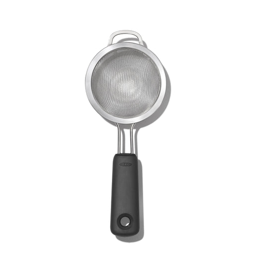 oxo-good-grips-3-in-7-6-cm-mini-strainer-p7 gg_1136000v2_033021_01_rgb_1_.jpg