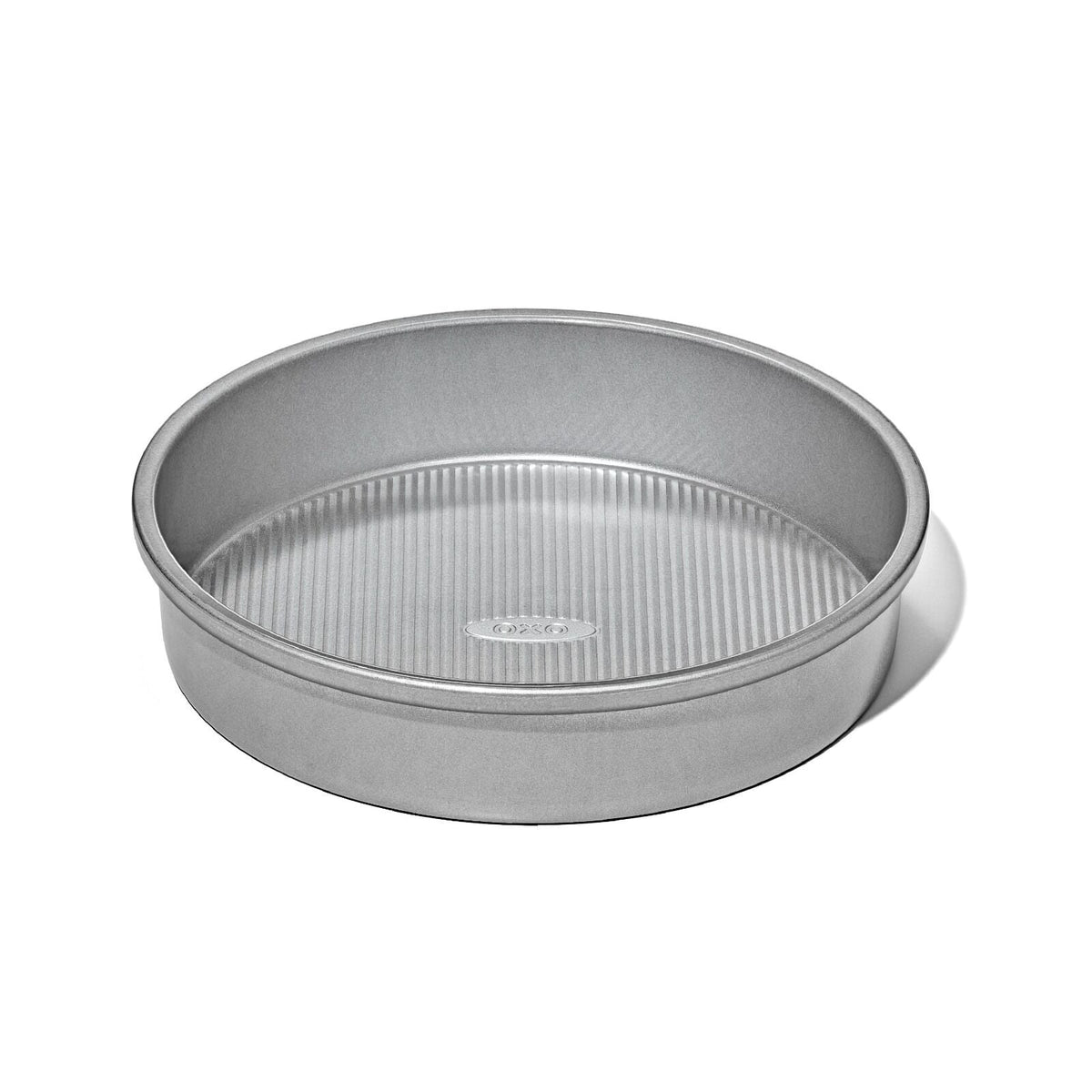 non-stick-pro-clear-coated-9in-round-cake-pan-m4 gg_11435100_9in-round-cake-pan_apdp_00_main.jpeg