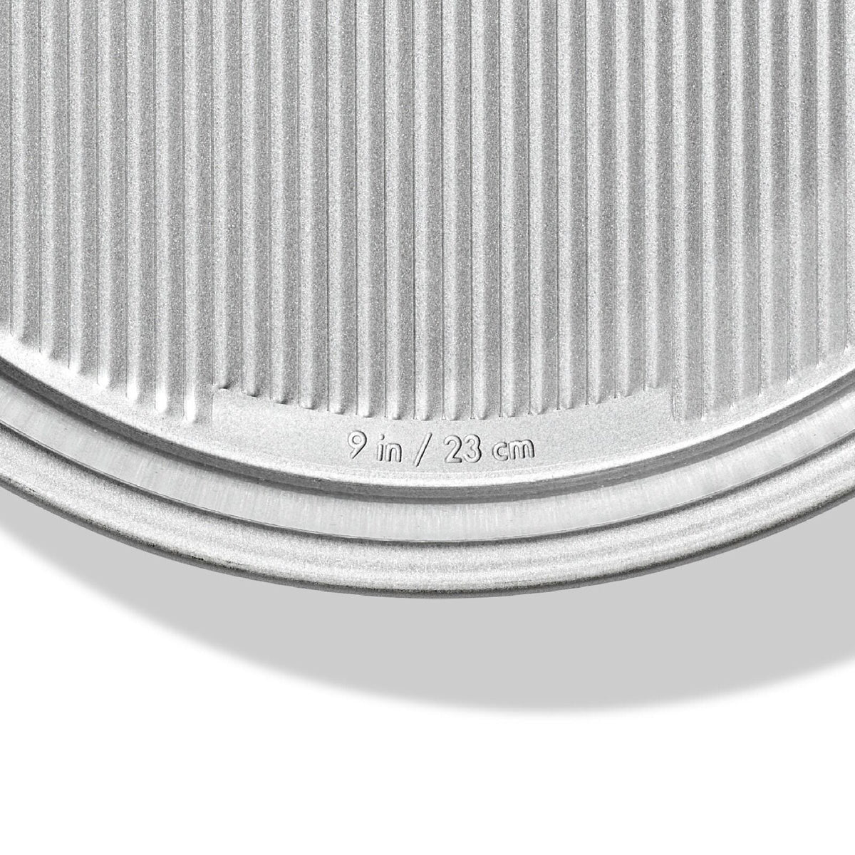 non-stick-pro-clear-coated-9in-round-cake-pan-m4 gg_11435100_9in-round-cake-pan_pdp_04.jpeg