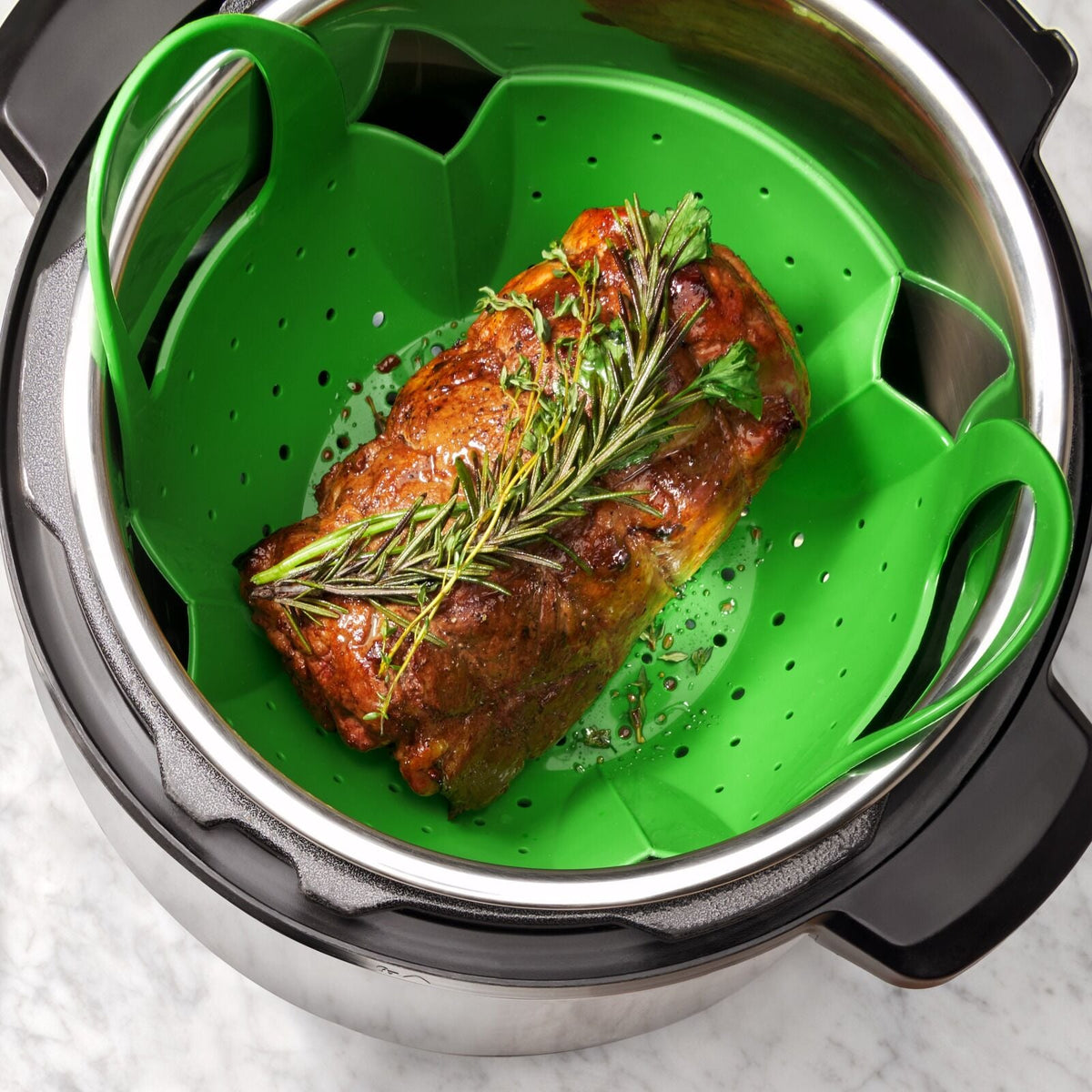 silicone-steamer-h5 oxo_food_silicone_steamer-1142380_011.jpg