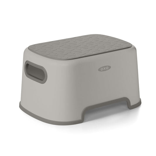 step-stool-drizzle-d5 tot_63171500_step-stool-drizzle_00_main.jpeg
